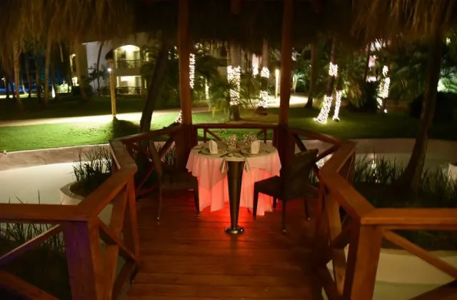 Sunscape Dominican Beach romantic meal